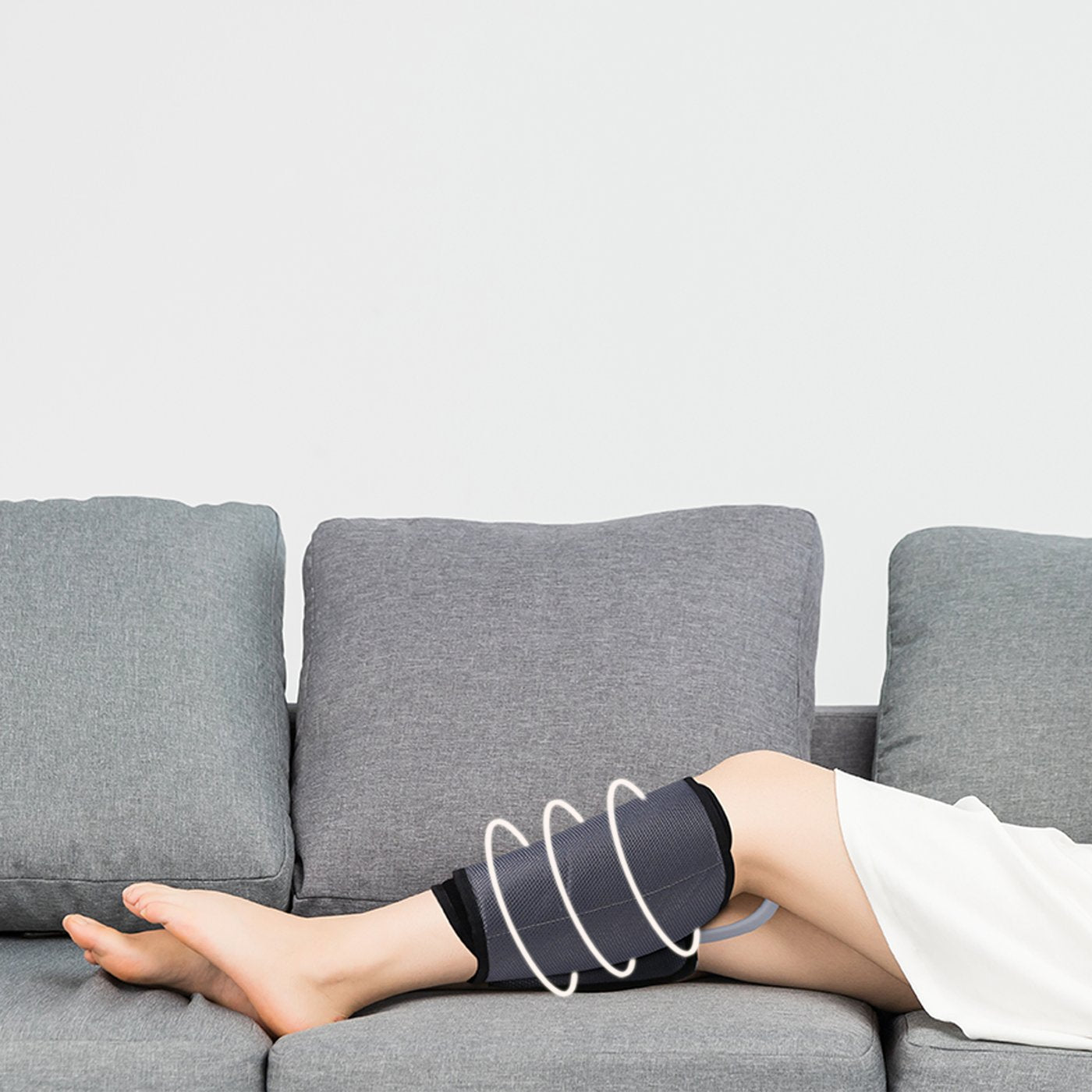 Venida Air Compression Leg Massager with 3 Intensities and 2 Levels Heating System for Circulation and Relaxation